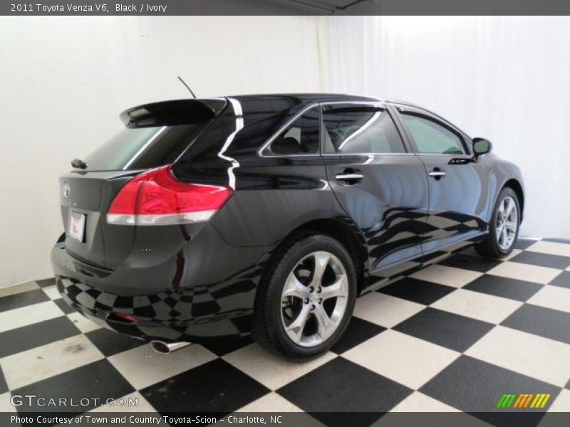 Black / Ivory 2011 Toyota Venza V6