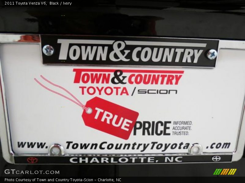 Black / Ivory 2011 Toyota Venza V6
