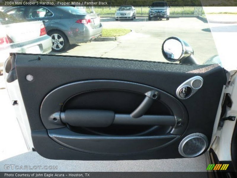 Pepper White / Panther Black 2004 Mini Cooper S Hardtop