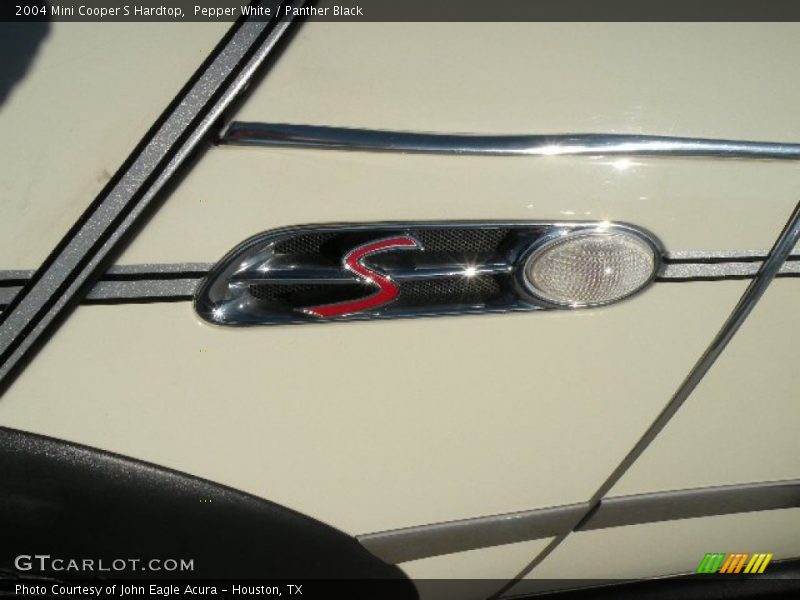 Pepper White / Panther Black 2004 Mini Cooper S Hardtop