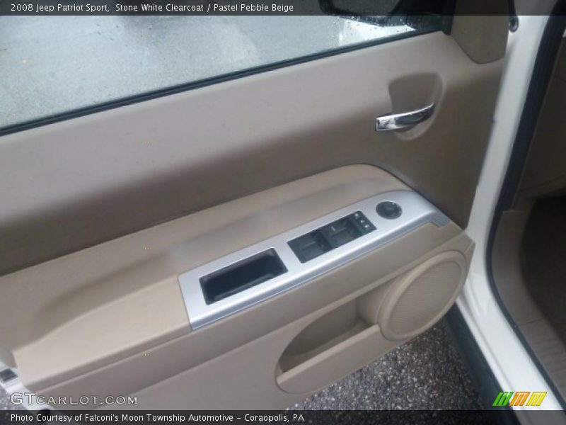 Stone White Clearcoat / Pastel Pebble Beige 2008 Jeep Patriot Sport