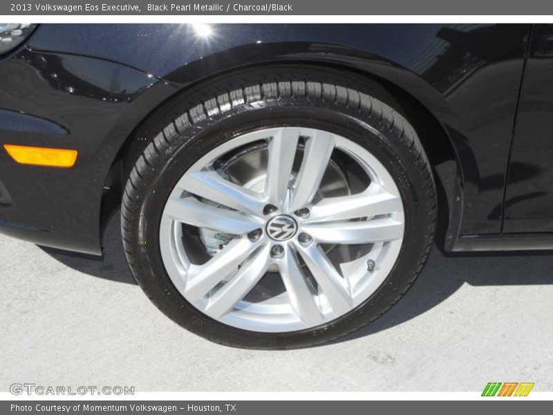 Black Pearl Metallic / Charcoal/Black 2013 Volkswagen Eos Executive
