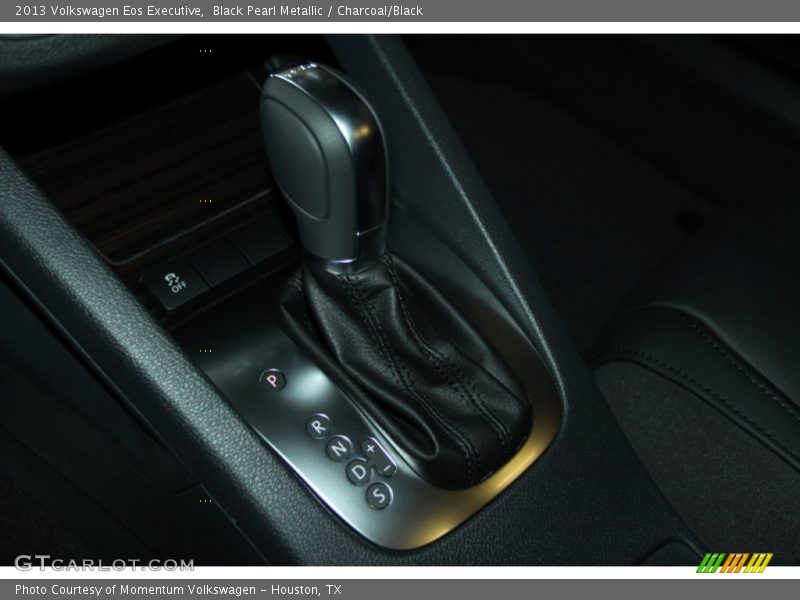 Black Pearl Metallic / Charcoal/Black 2013 Volkswagen Eos Executive