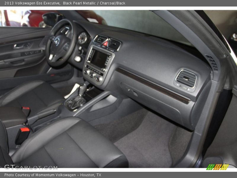 Black Pearl Metallic / Charcoal/Black 2013 Volkswagen Eos Executive