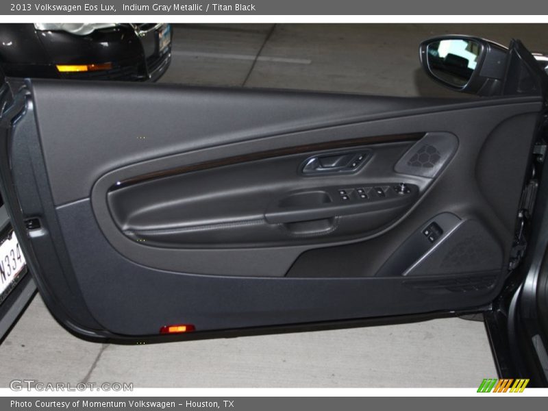 Indium Gray Metallic / Titan Black 2013 Volkswagen Eos Lux