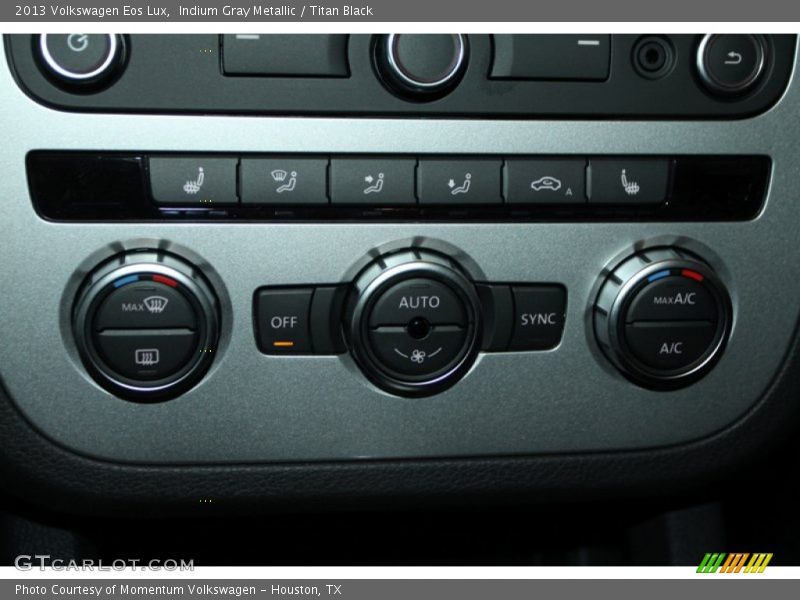 Indium Gray Metallic / Titan Black 2013 Volkswagen Eos Lux