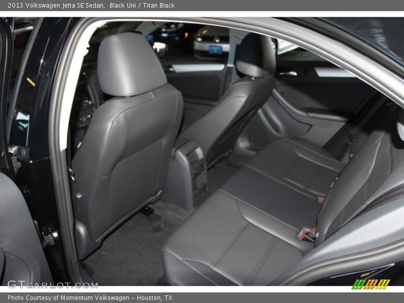 Black Uni / Titan Black 2013 Volkswagen Jetta SE Sedan
