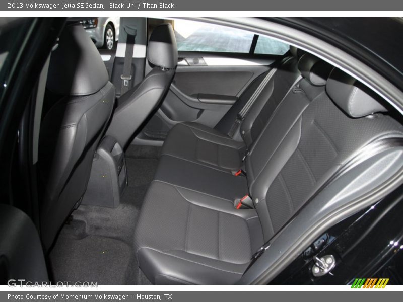Black Uni / Titan Black 2013 Volkswagen Jetta SE Sedan