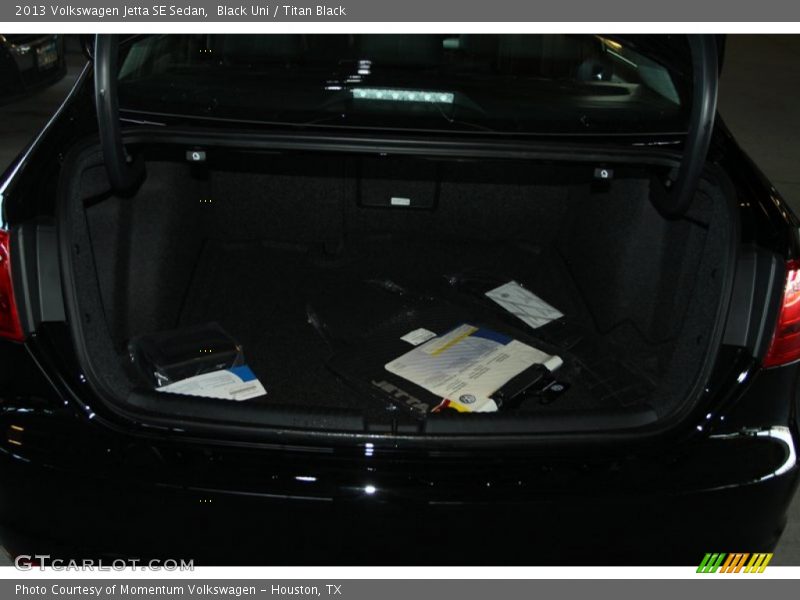 Black Uni / Titan Black 2013 Volkswagen Jetta SE Sedan