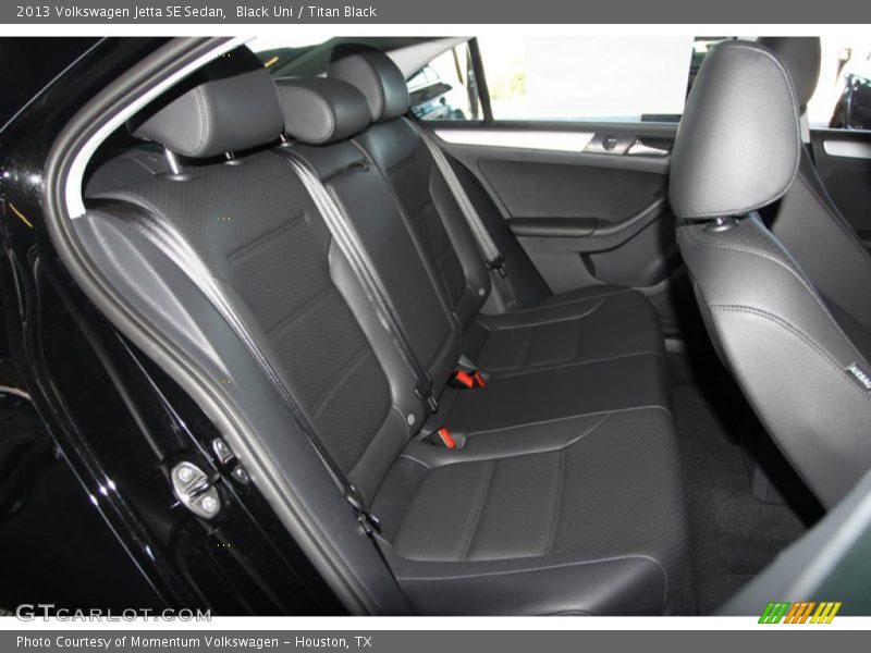 Black Uni / Titan Black 2013 Volkswagen Jetta SE Sedan