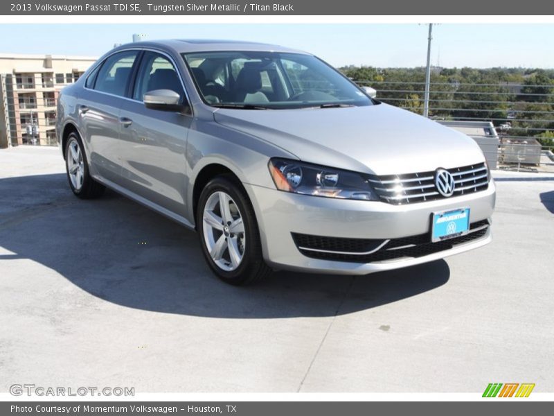 Tungsten Silver Metallic / Titan Black 2013 Volkswagen Passat TDI SE