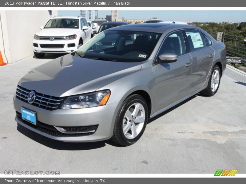 Tungsten Silver Metallic / Titan Black 2013 Volkswagen Passat TDI SE