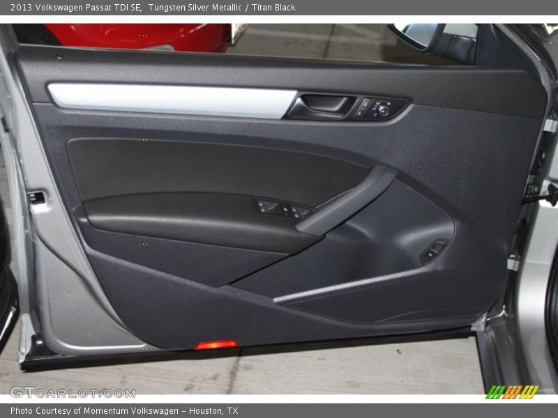 Tungsten Silver Metallic / Titan Black 2013 Volkswagen Passat TDI SE
