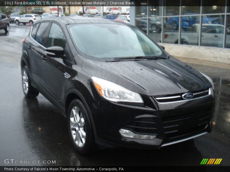 Front 3/4 View of 2013 Escape SEL 1.6L EcoBoost