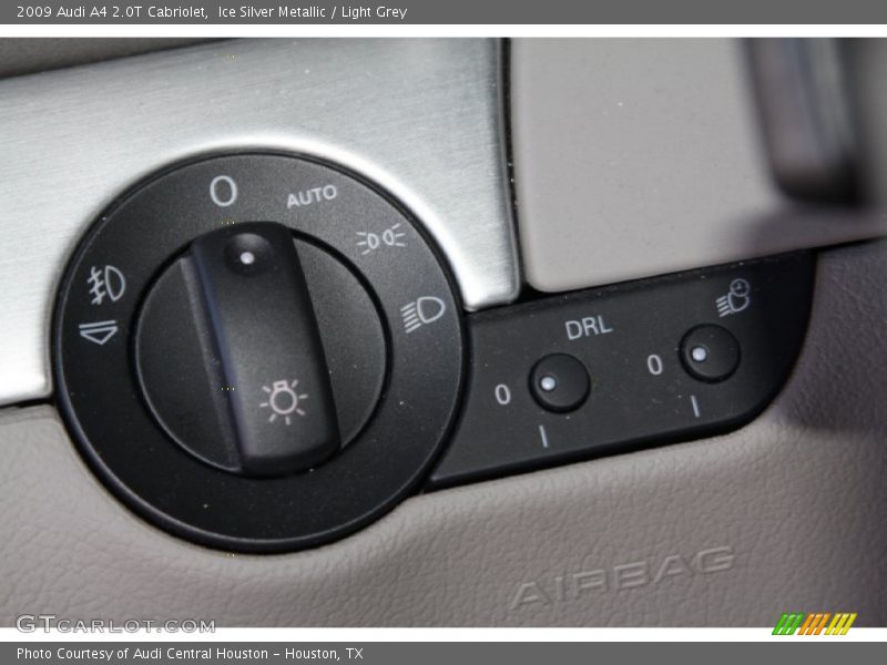Ice Silver Metallic / Light Grey 2009 Audi A4 2.0T Cabriolet