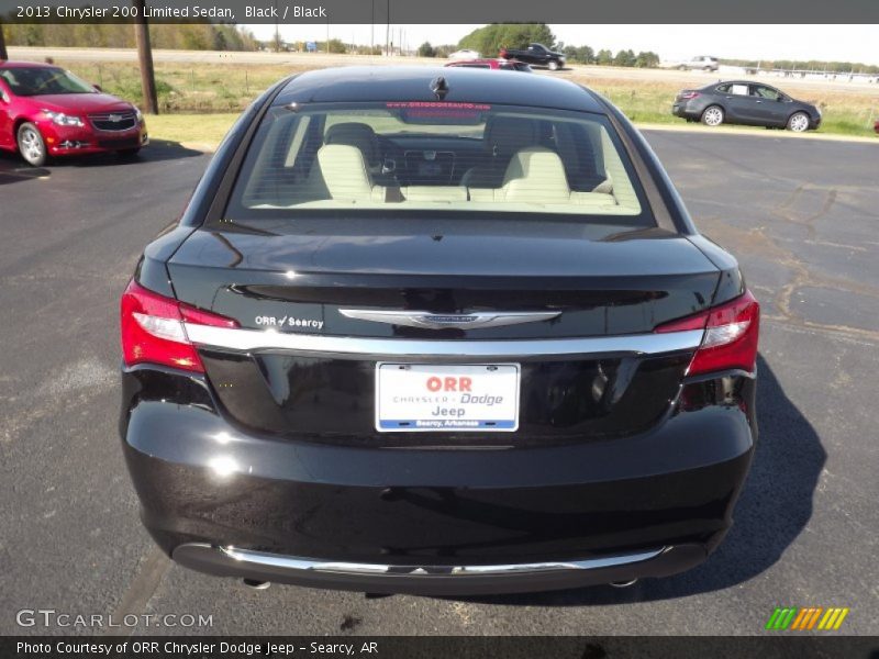 Black / Black 2013 Chrysler 200 Limited Sedan