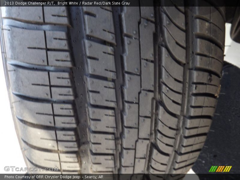 Bright White / Radar Red/Dark Slate Gray 2013 Dodge Challenger R/T