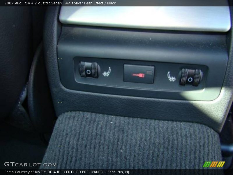 Avus Silver Pearl Effect / Black 2007 Audi RS4 4.2 quattro Sedan