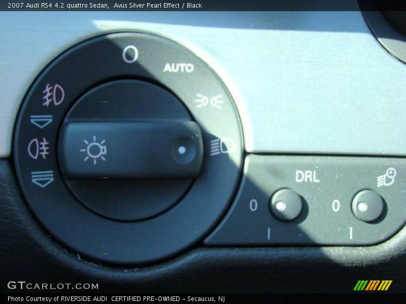 Avus Silver Pearl Effect / Black 2007 Audi RS4 4.2 quattro Sedan