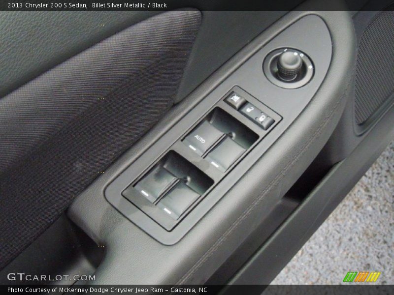 Billet Silver Metallic / Black 2013 Chrysler 200 S Sedan