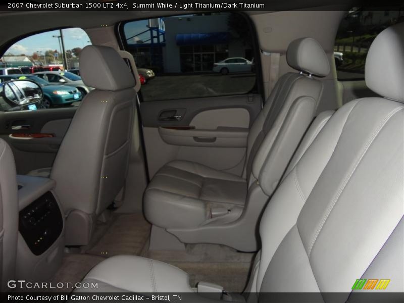 Summit White / Light Titanium/Dark Titanium 2007 Chevrolet Suburban 1500 LTZ 4x4