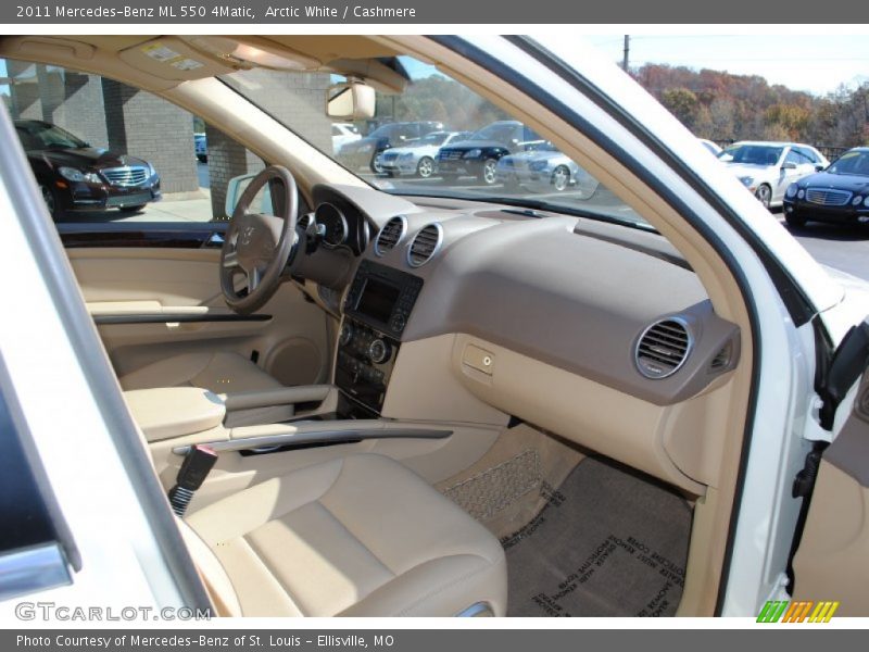 Arctic White / Cashmere 2011 Mercedes-Benz ML 550 4Matic
