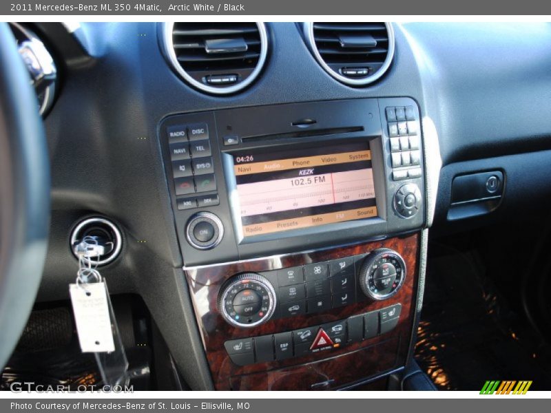 Arctic White / Black 2011 Mercedes-Benz ML 350 4Matic