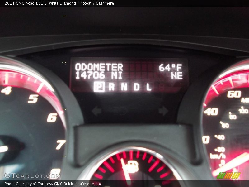 White Diamond Tintcoat / Cashmere 2011 GMC Acadia SLT
