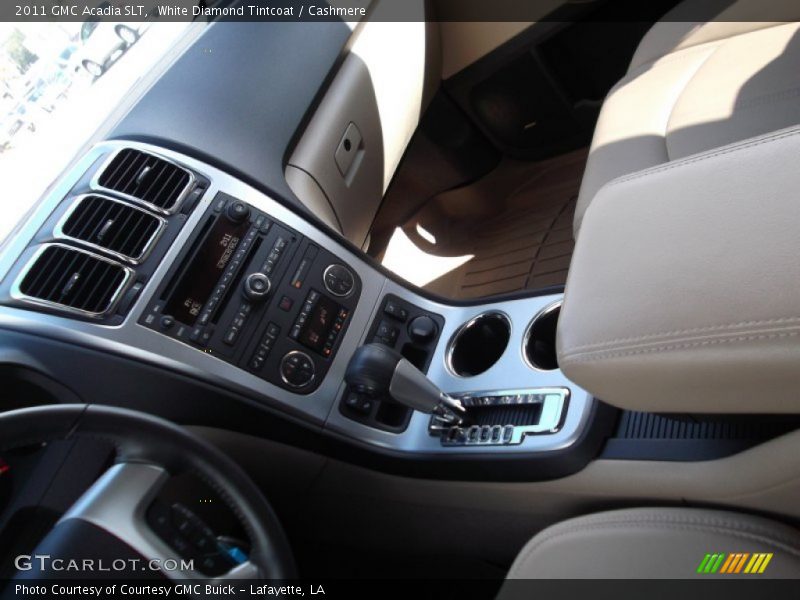 White Diamond Tintcoat / Cashmere 2011 GMC Acadia SLT