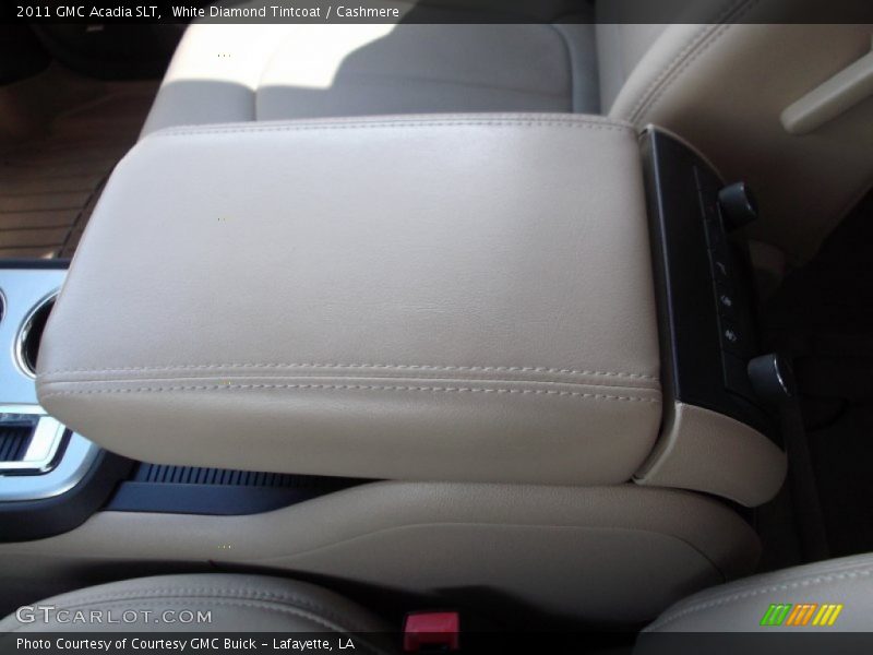 White Diamond Tintcoat / Cashmere 2011 GMC Acadia SLT