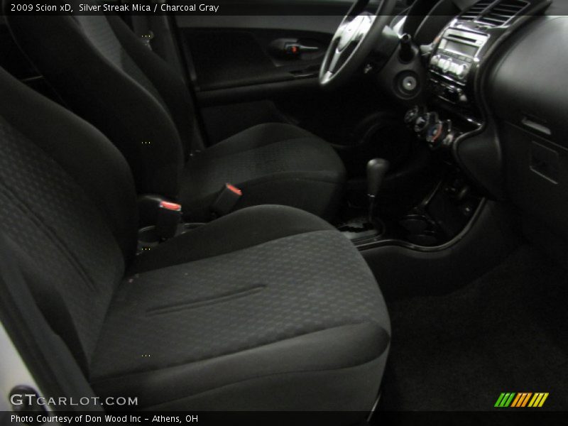 Silver Streak Mica / Charcoal Gray 2009 Scion xD