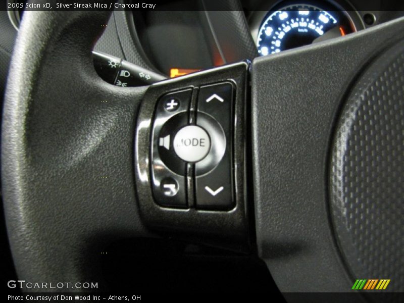 Silver Streak Mica / Charcoal Gray 2009 Scion xD