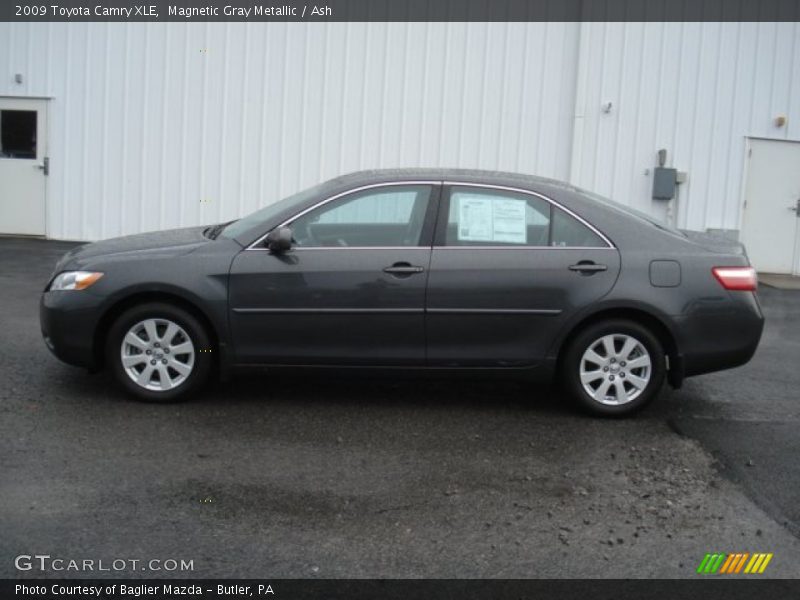 Magnetic Gray Metallic / Ash 2009 Toyota Camry XLE