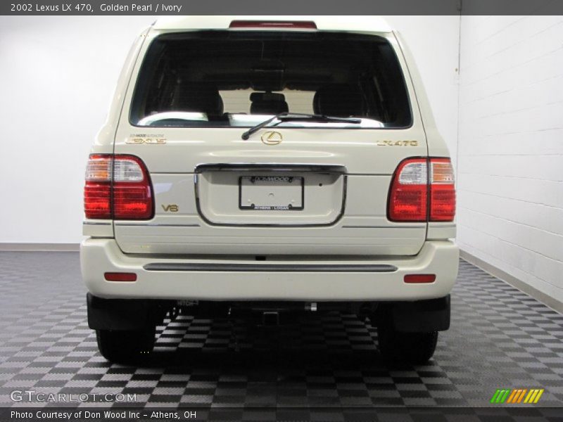 Golden Pearl / Ivory 2002 Lexus LX 470