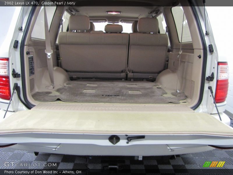 Golden Pearl / Ivory 2002 Lexus LX 470
