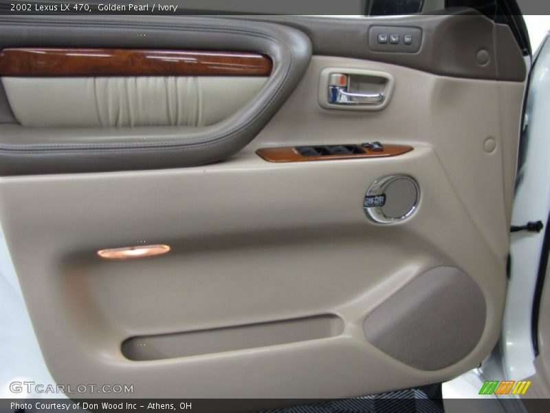 Golden Pearl / Ivory 2002 Lexus LX 470