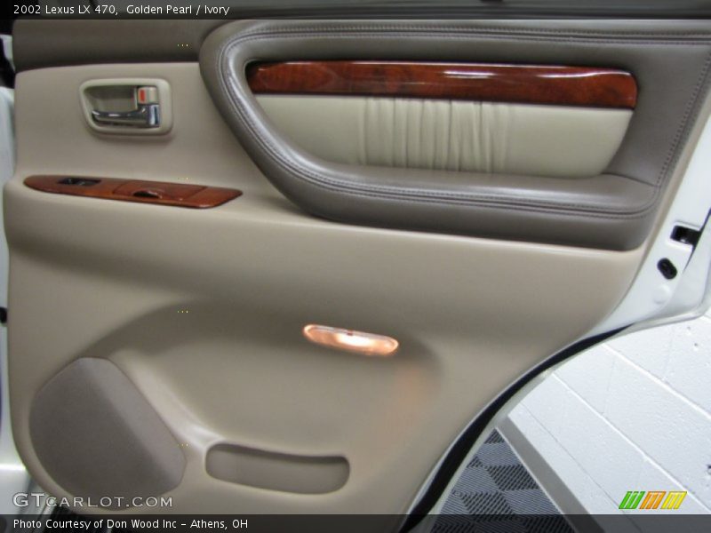 Golden Pearl / Ivory 2002 Lexus LX 470