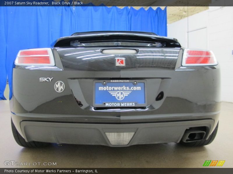 Black Onyx / Black 2007 Saturn Sky Roadster