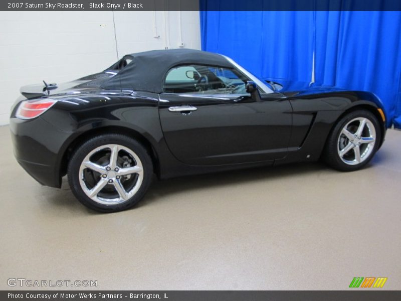 Black Onyx / Black 2007 Saturn Sky Roadster