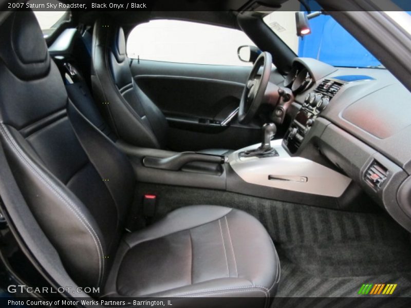 Black Onyx / Black 2007 Saturn Sky Roadster
