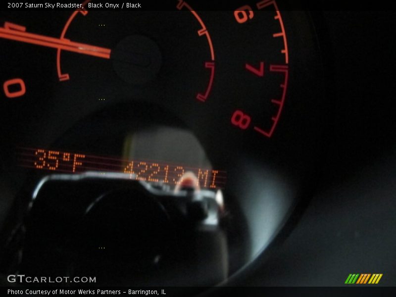 Black Onyx / Black 2007 Saturn Sky Roadster