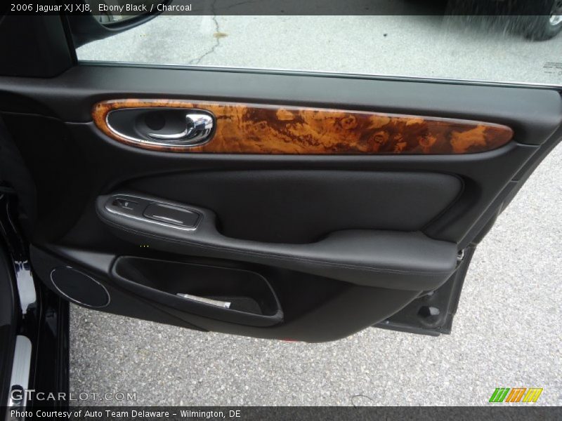 Door Panel of 2006 XJ XJ8