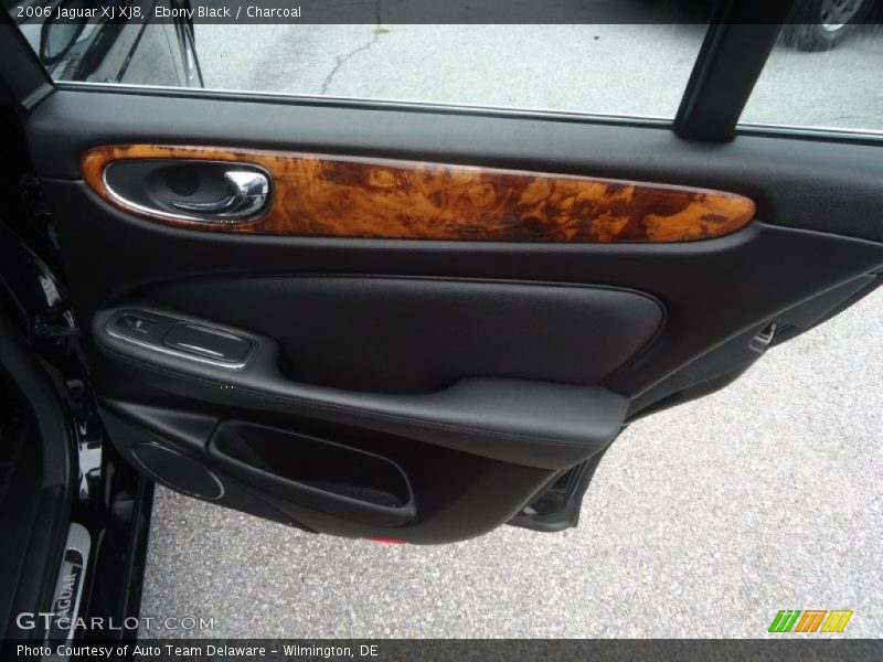 Ebony Black / Charcoal 2006 Jaguar XJ XJ8