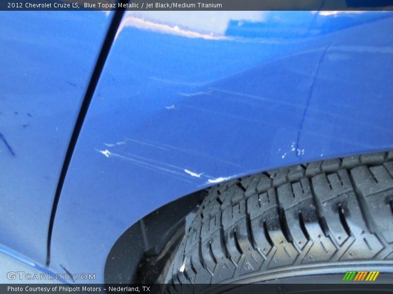 Blue Topaz Metallic / Jet Black/Medium Titanium 2012 Chevrolet Cruze LS