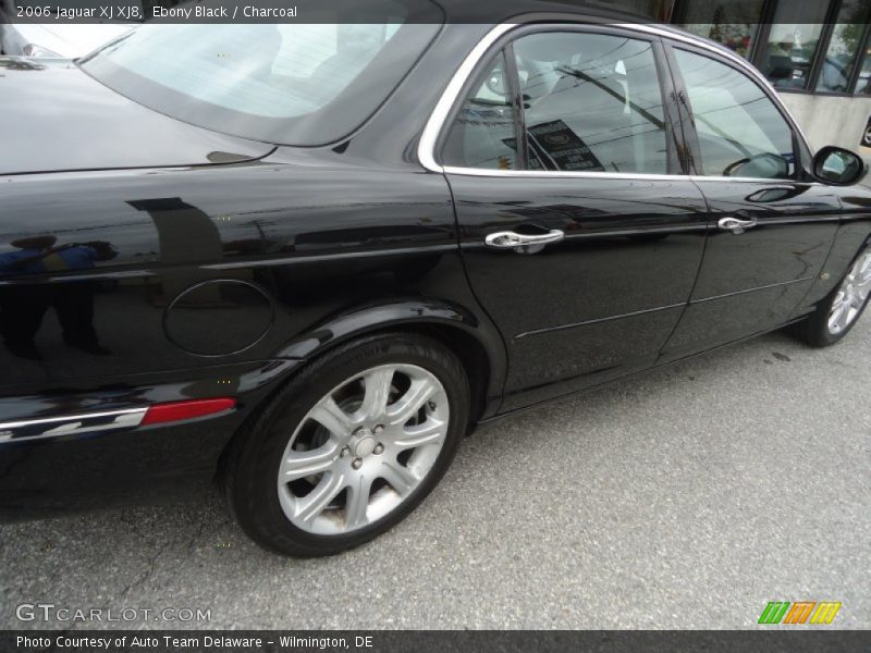 Ebony Black / Charcoal 2006 Jaguar XJ XJ8