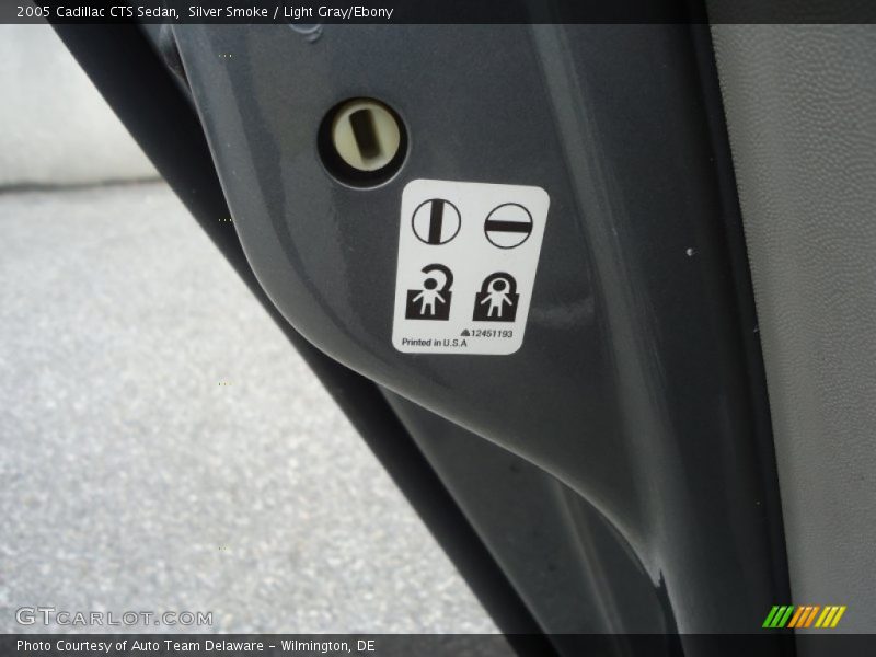 Silver Smoke / Light Gray/Ebony 2005 Cadillac CTS Sedan