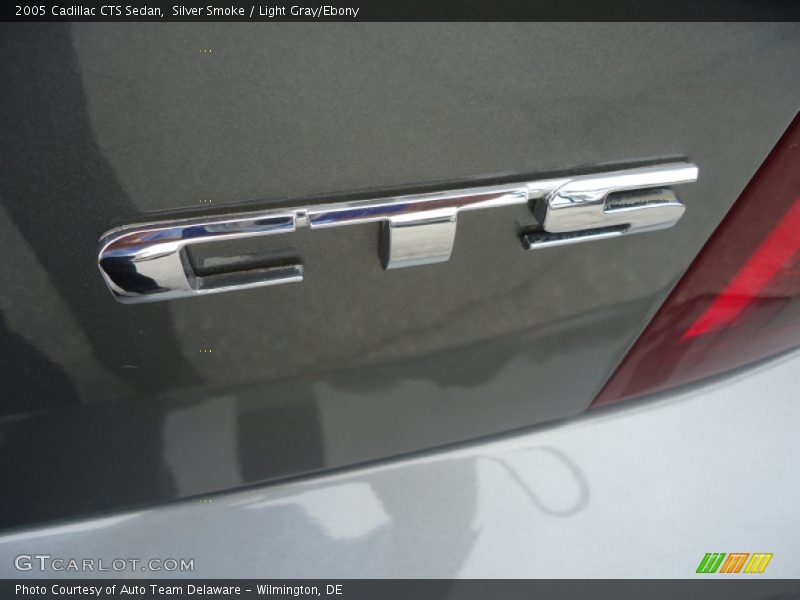 Silver Smoke / Light Gray/Ebony 2005 Cadillac CTS Sedan