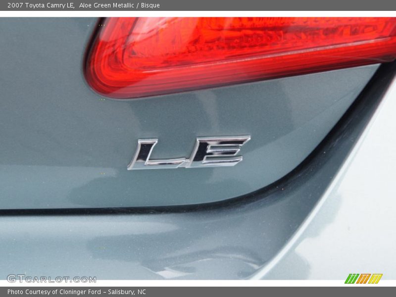 Aloe Green Metallic / Bisque 2007 Toyota Camry LE