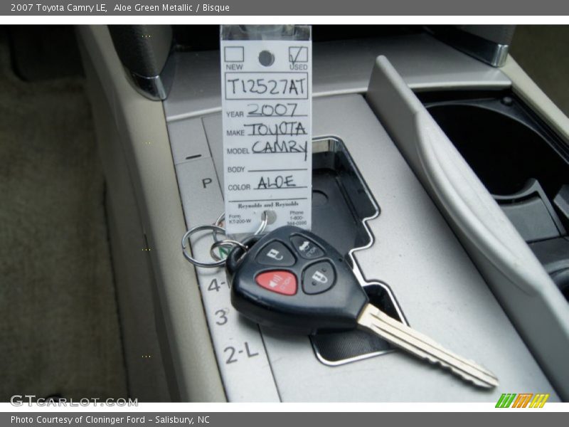 Aloe Green Metallic / Bisque 2007 Toyota Camry LE