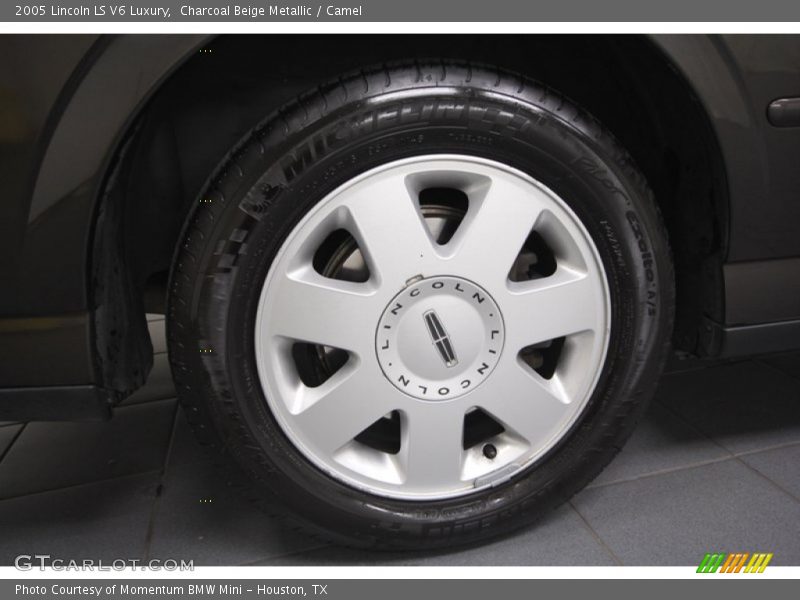  2005 LS V6 Luxury Wheel